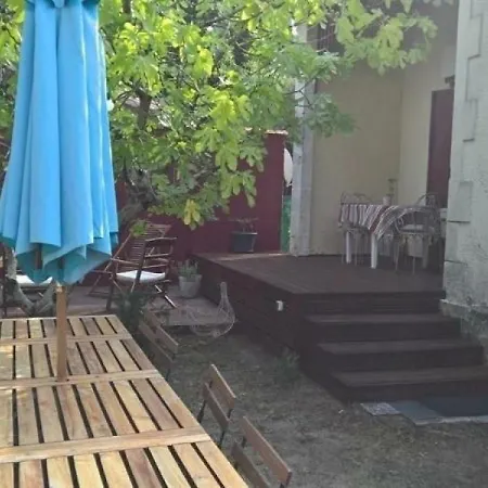 House Les Bains Charme Et Confort *