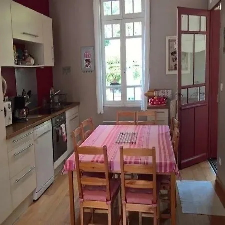 度假居 House Les Bains Charme Et Confort *