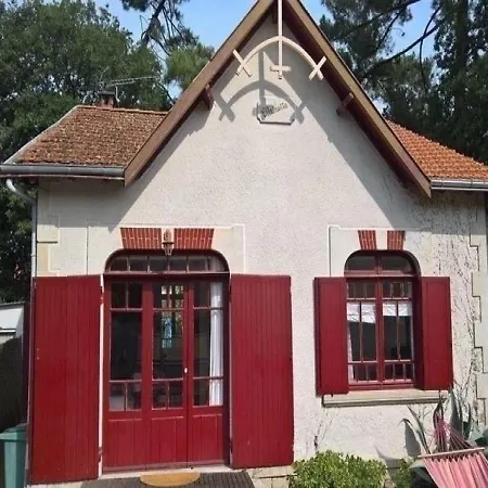 House Les Bains Charme Et Confort